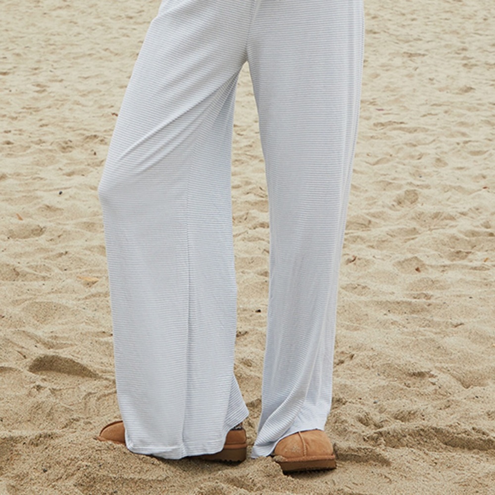 John Galt/Brandy Melville Blue and White Striped Sweatpants